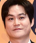 김성균