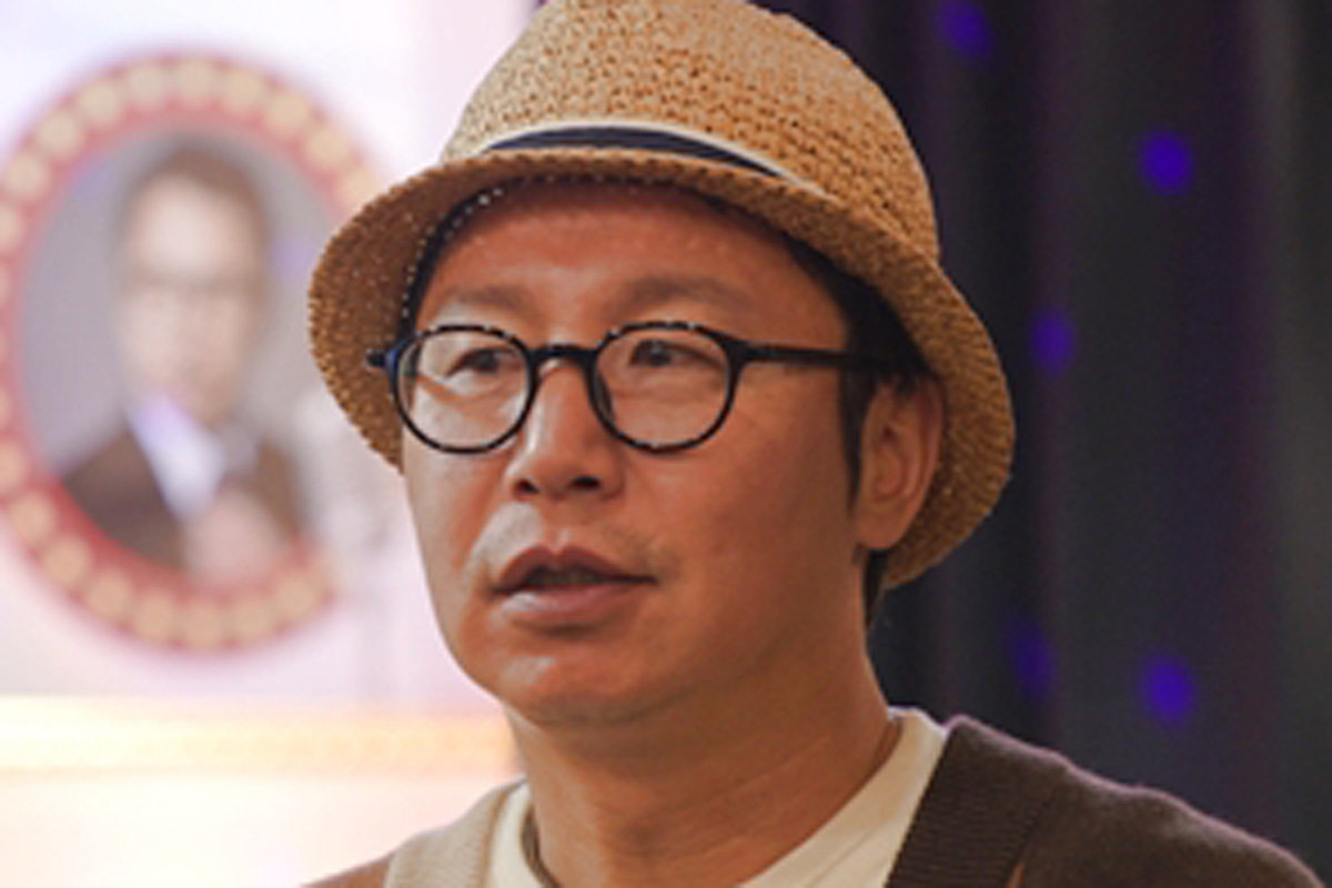 심현섭