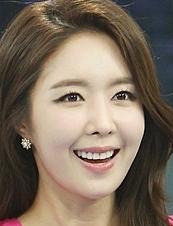 김수아