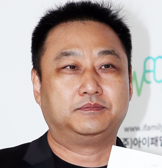 김수용