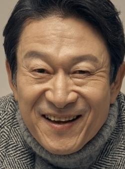 김응수