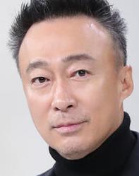 이성민
