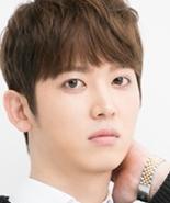 신현우