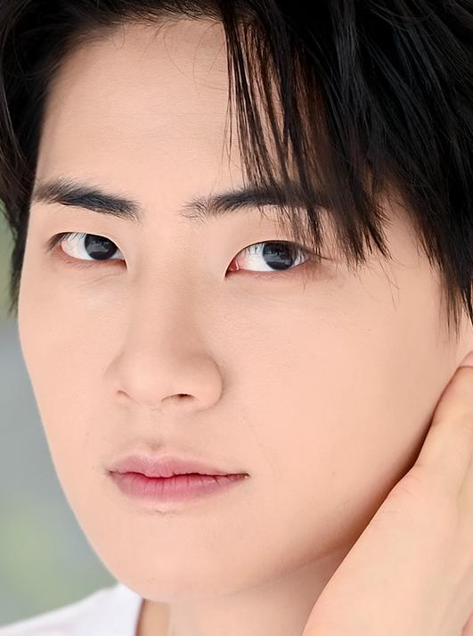 이진혁