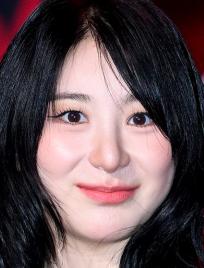 이채연