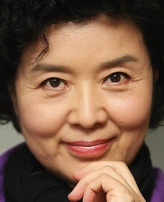 윤미라
