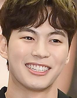 홍빈
