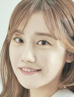 정민아