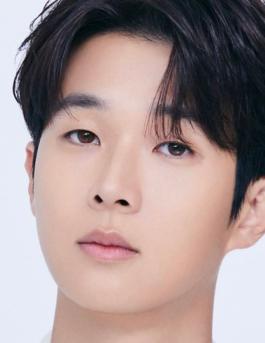 최우식