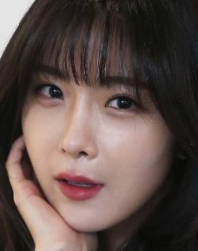 조현영