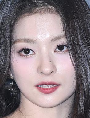 이나경