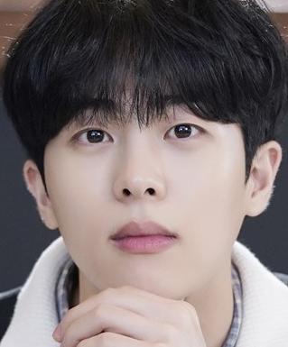 김무준