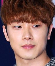 최민환